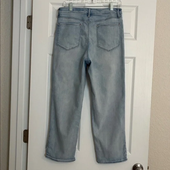 Athleta Women’s Straight Leg High Waist Light Wash Blue Jeans Size 10 - Picture 4 of 8